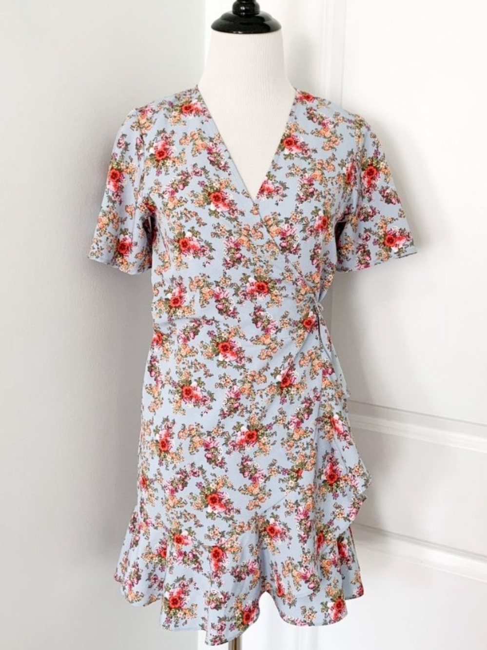 Topshop wrap ruffle floral mini dress size 4